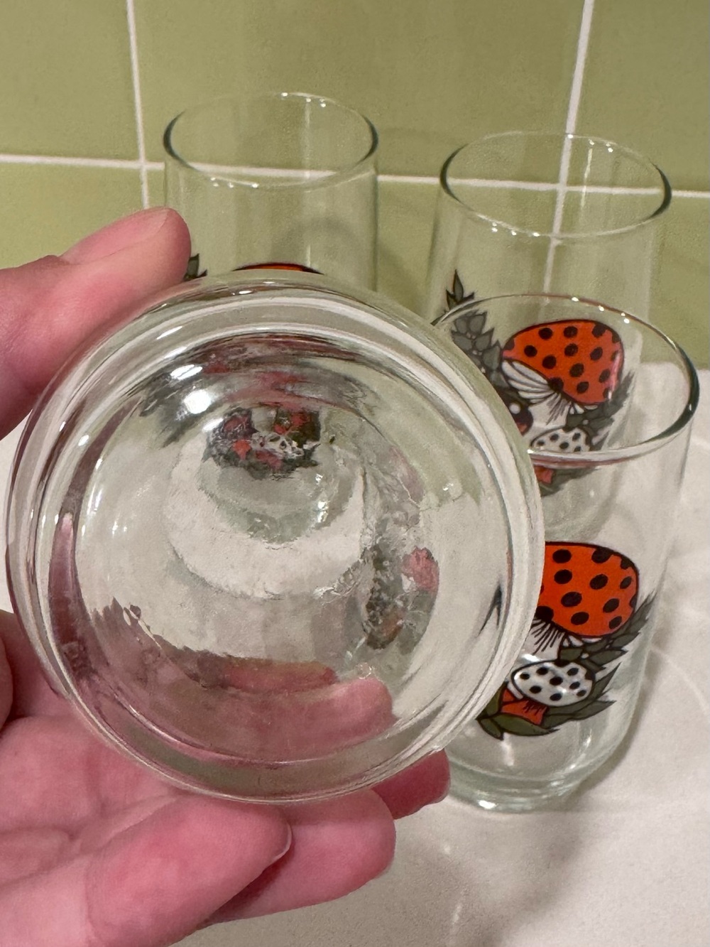 Sears, Roebuck and Co. "Merry Mushroom" drinking glasses - Set of 4 - Picture 5 of 6